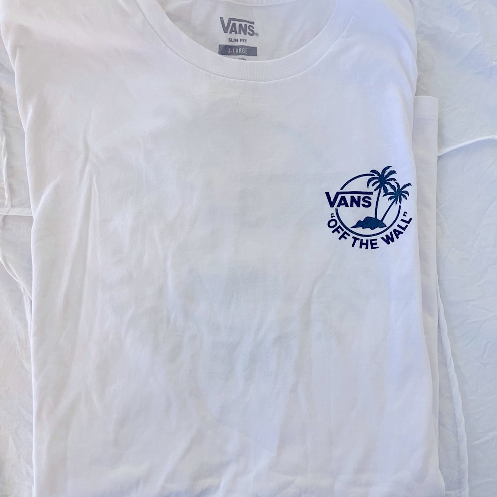 Mens Vans t shirt. Size extra large. White